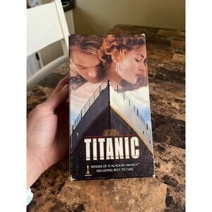 Titanic (1997) VHS 2-tape widescreen box set